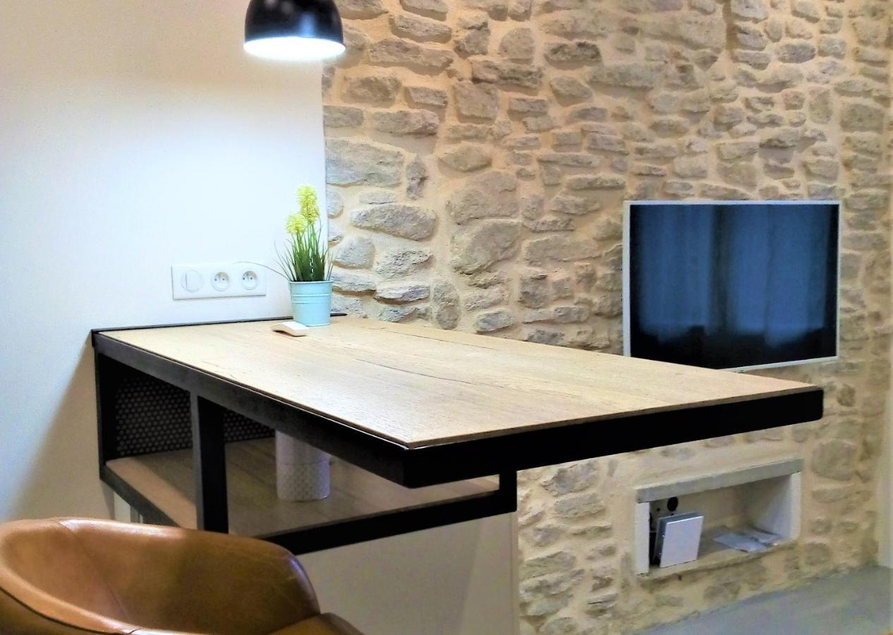 Le Petit Studio - 15 M2 - Centre Ville - Sorgue A 50 M L'Isle-sur-la-Sorgue Luaran gambar